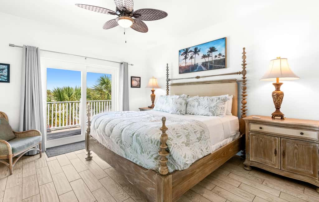 Stunning Beach Retreat with Shared Pool, Beach Access, Large Balcony & Gas Grill