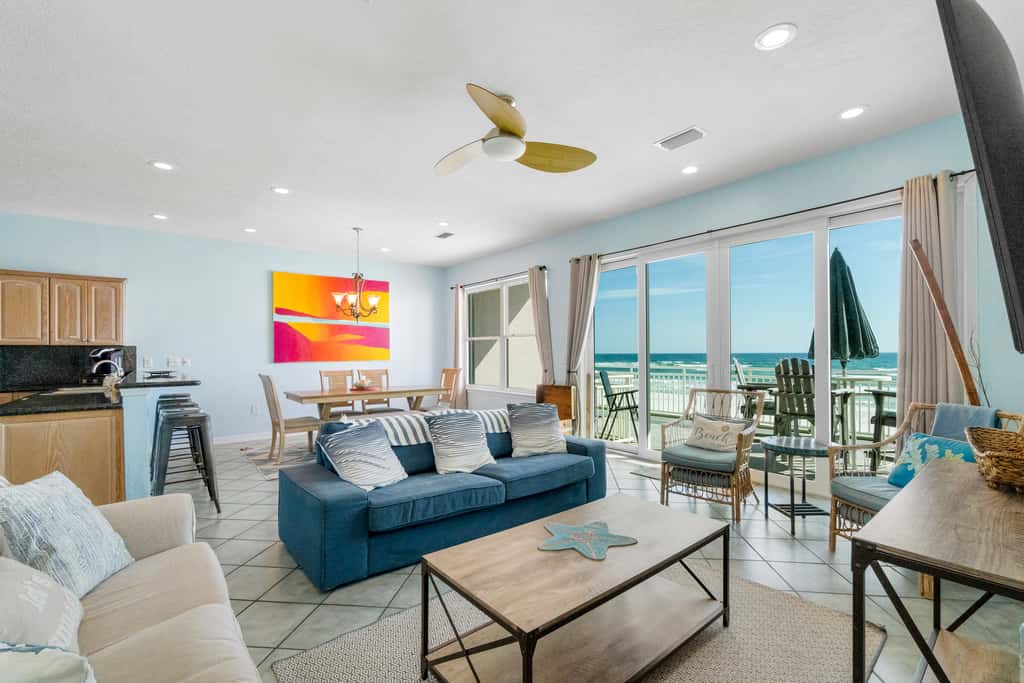 Beachfront townhome with ocean views, 2 balconies, WD, & AC - dog-friendly