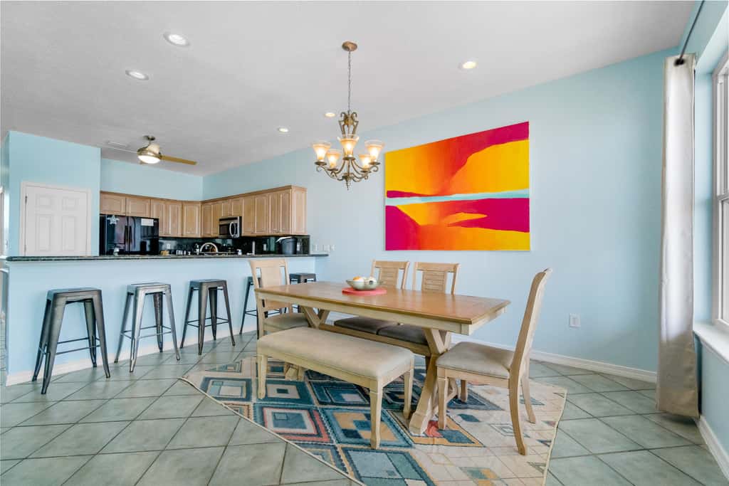 Beachfront townhome with ocean views, 2 balconies, WD, & AC - dog-friendly