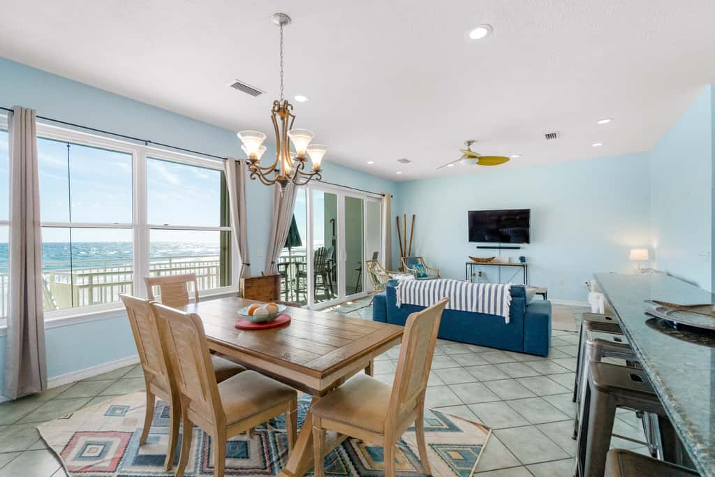Beachfront townhome with ocean views, 2 balconies, WD, & AC - dog-friendly