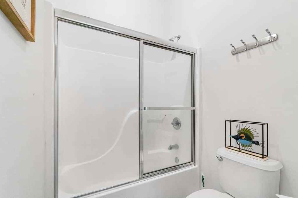 Beachfront townhome with ocean views, 2 balconies, WD, & AC - dog-friendly