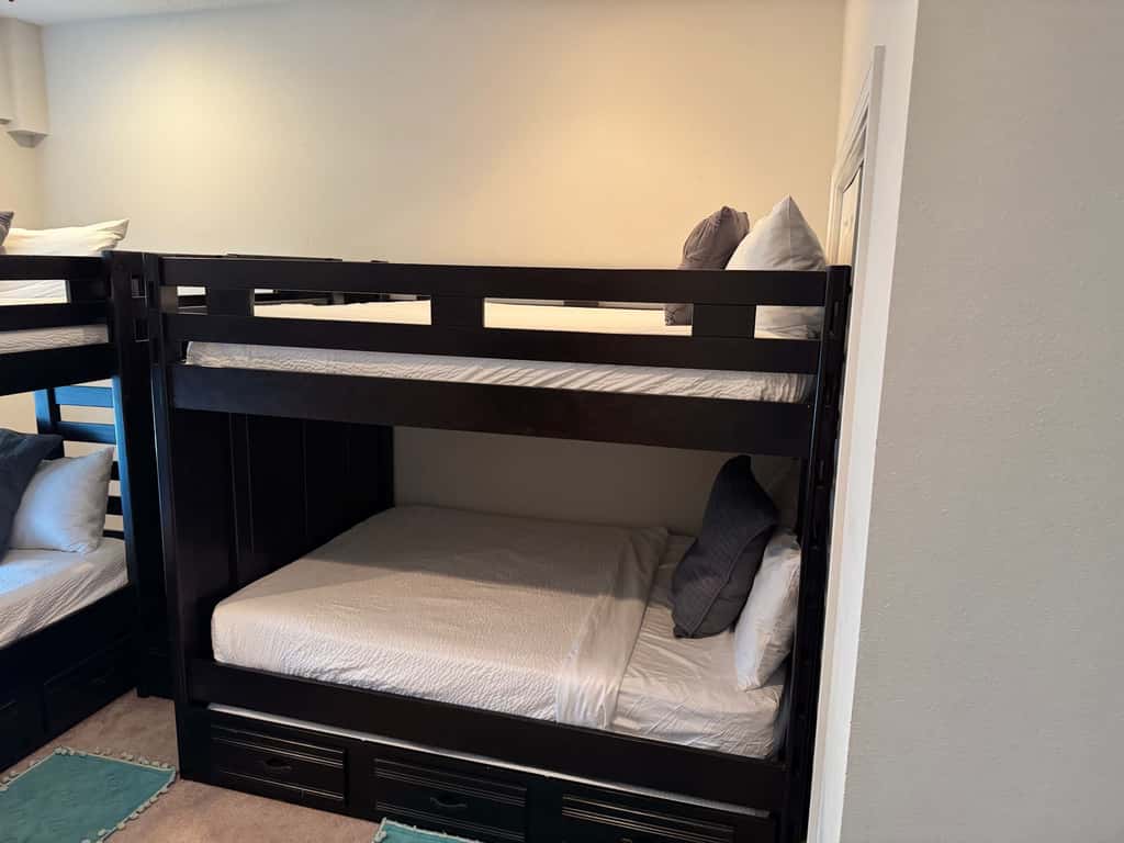 Beachfront townhome with ocean views, 2 balconies, WD, & AC - dog-friendly