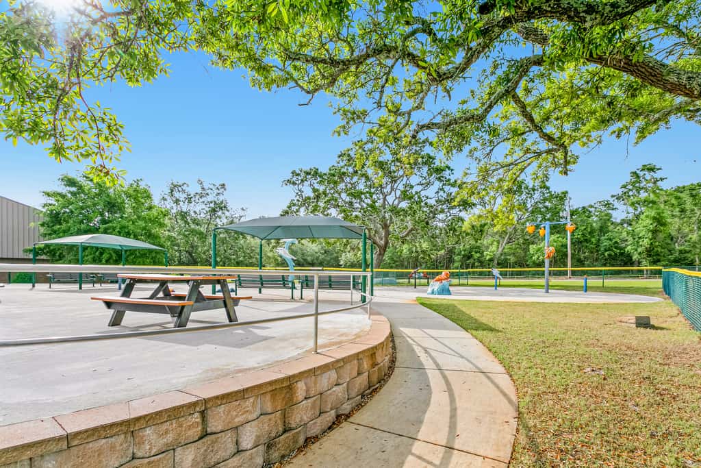 Dog-Friendly Home with Private Pool & High-Speed WiFi - Near Beach & Boat Launch