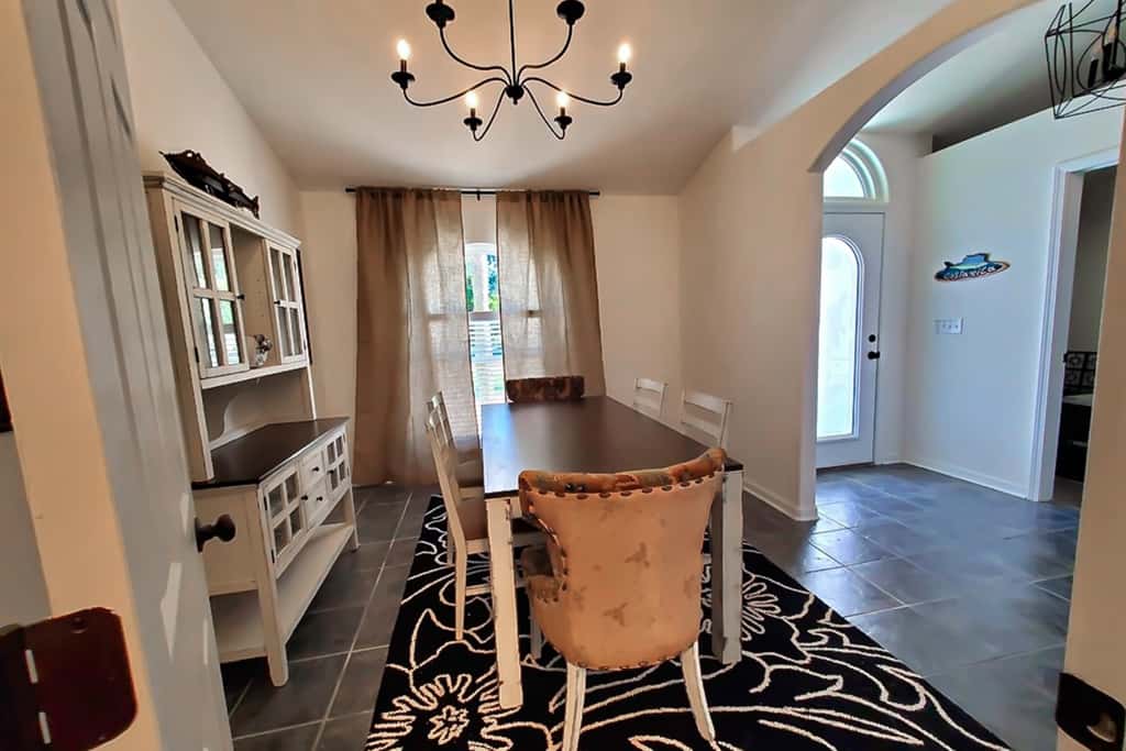 Gorgeous coastal home with plenty of space, dock and outdoor area