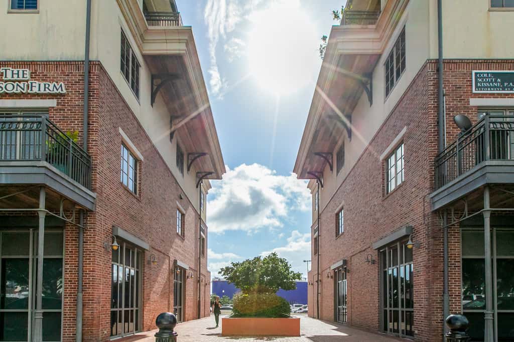 Contemporary dog-friendly retreat with pool & patio - near shops & attractions