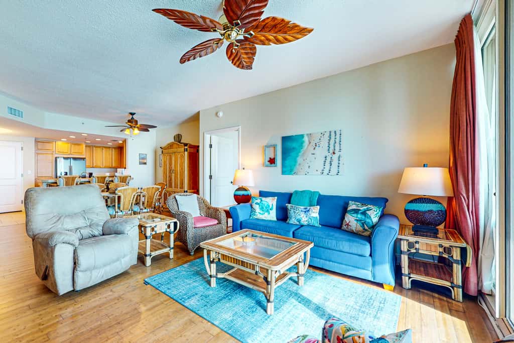 Gorgeous Resort Condo with Gulf Views, Shared Hot Tub, Pools, & Gym