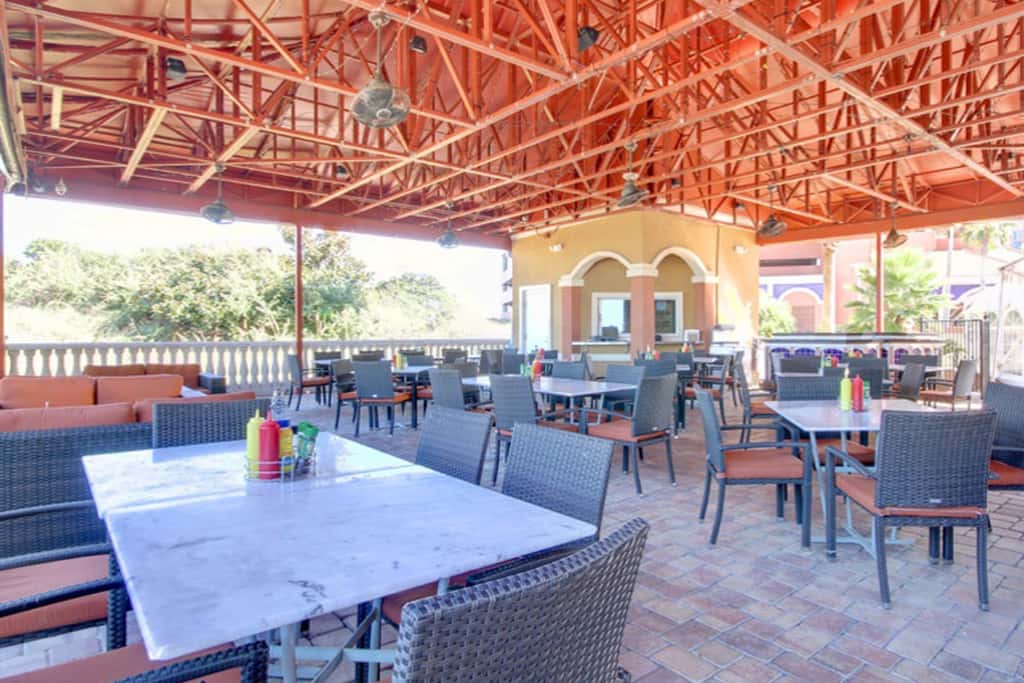 Gorgeous Resort Condo with Gulf Views, Shared Hot Tub, Pools, & Gym