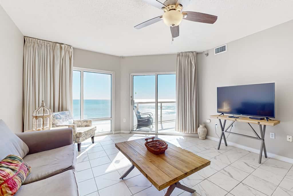 Gulf Front Condo with Onsite Pools, Fitness Center, Dry Sauna, and WiFi