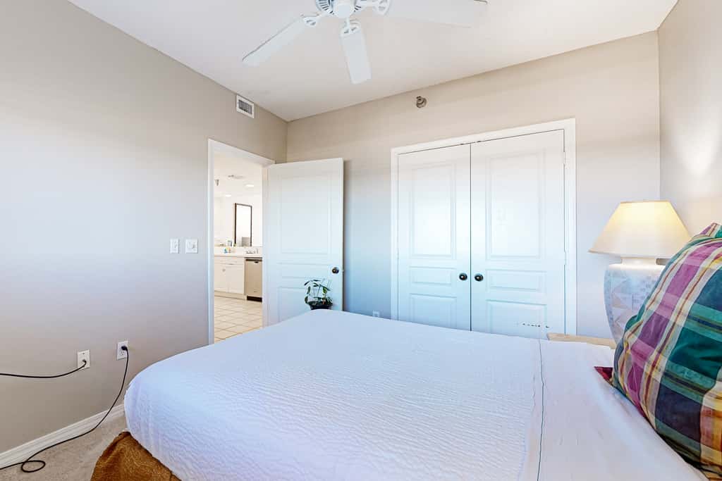 Gulf Front Condo with Onsite Pools, Fitness Center, Dry Sauna, and WiFi