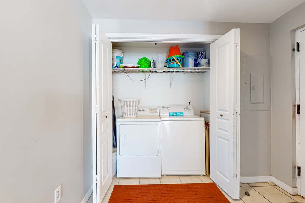 Gulf Front Condo with Onsite Pools, Fitness Center, Dry Sauna, and WiFi