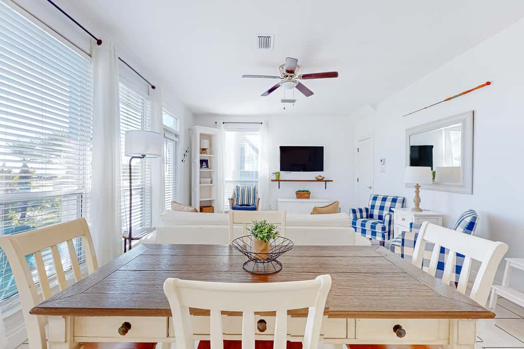 Beautiful lakefront condo with WiFi, beach views, & pool