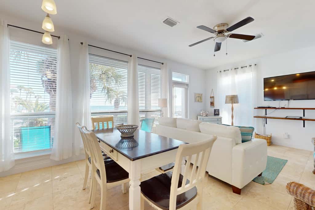 Lakefront condo with WiFi, water&beach views, pool