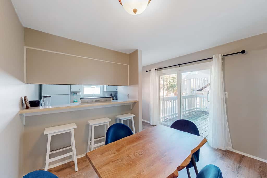 Sound-Side Condo with Grill, Deck, & W&D and Shared Pool