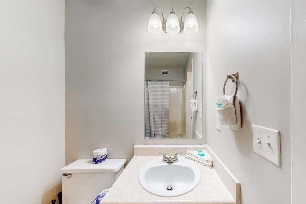 Sound-Side Condo with Grill, Deck, & W&D and Shared Pool
