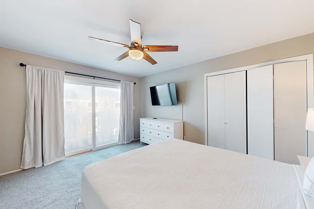 Sound-Side Condo with Grill, Deck, & W&D and Shared Pool