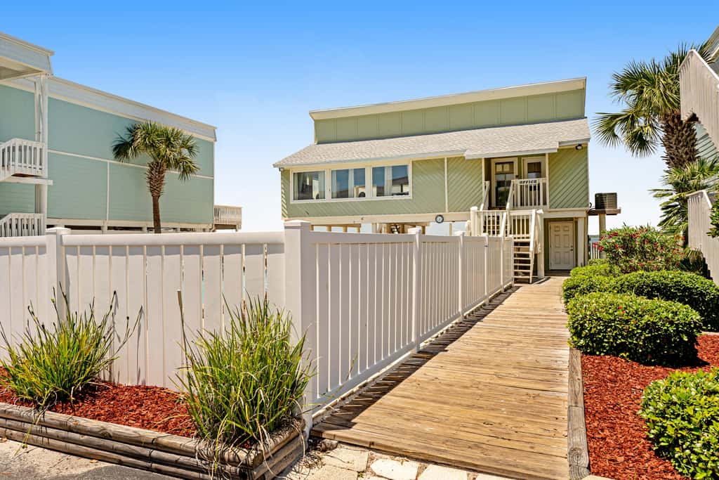 Sound-Side Condo with Grill, Deck, & W&D and Shared Pool