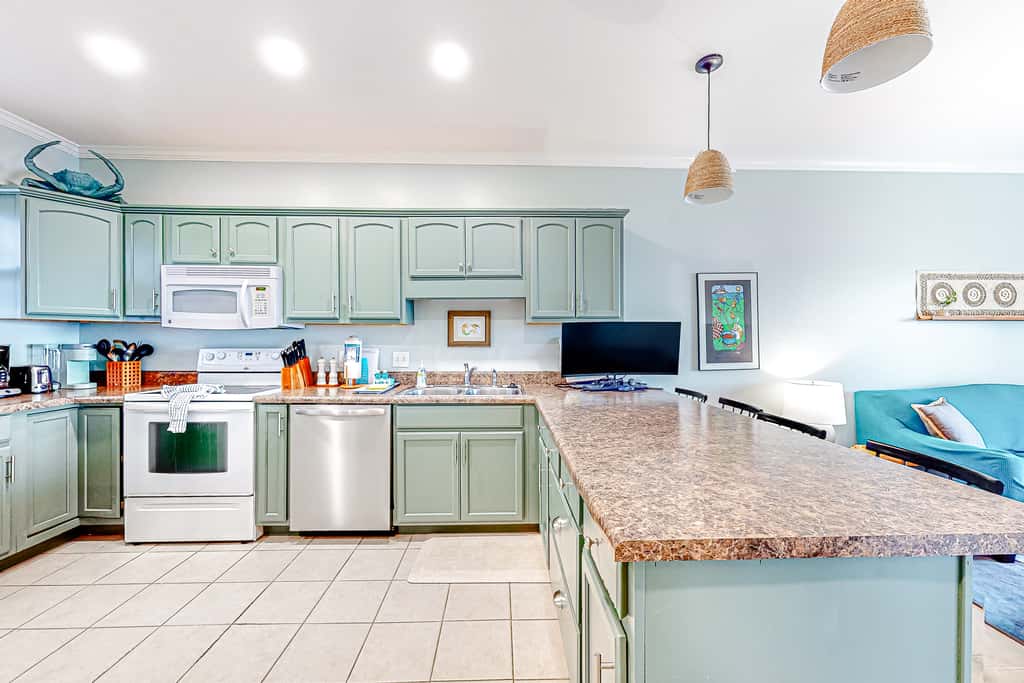 Second floor, beachfront condo with views, washer&dryer, heated pool