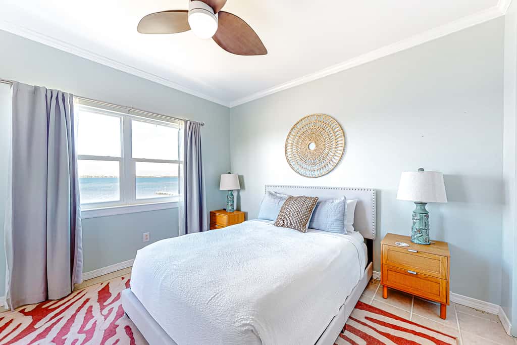 Second floor, beachfront condo with views, washer&dryer, heated pool