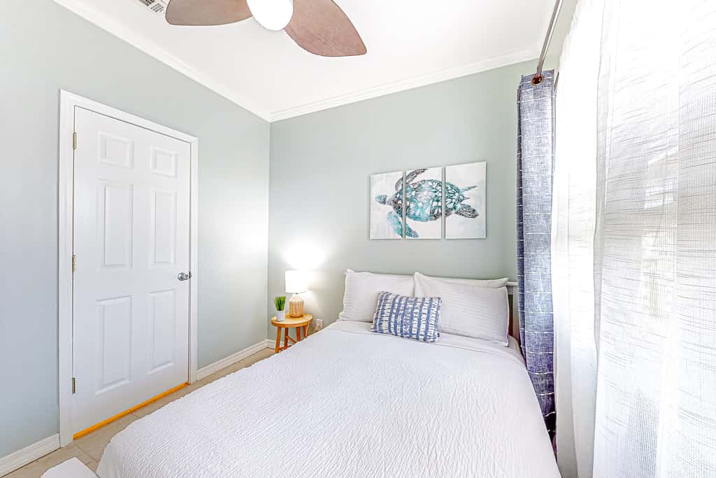 Second floor, beachfront condo with views, washer&dryer, heated pool
