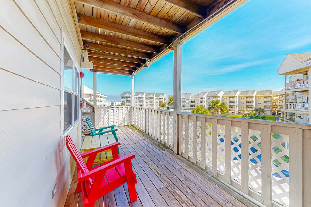 Second floor, beachfront condo with views, washer&dryer, heated pool