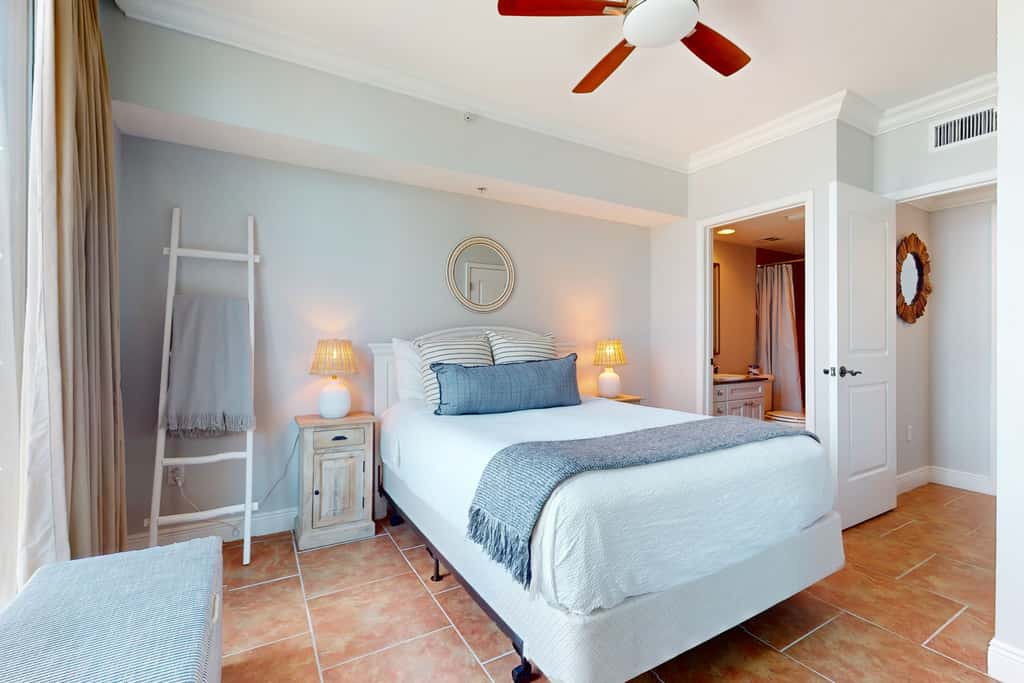 Gulf-view condo with pool, hot tub, beach access, tennis, balcony, AC, & W/D