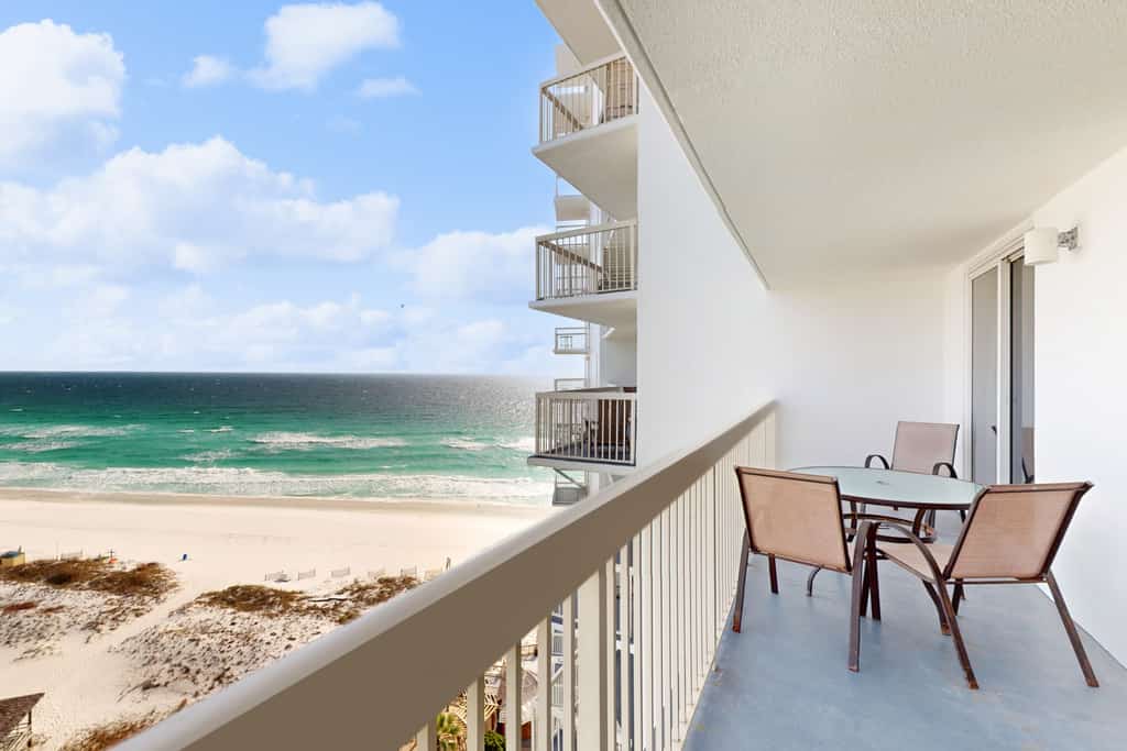 Pelican Beach Resort 1413
