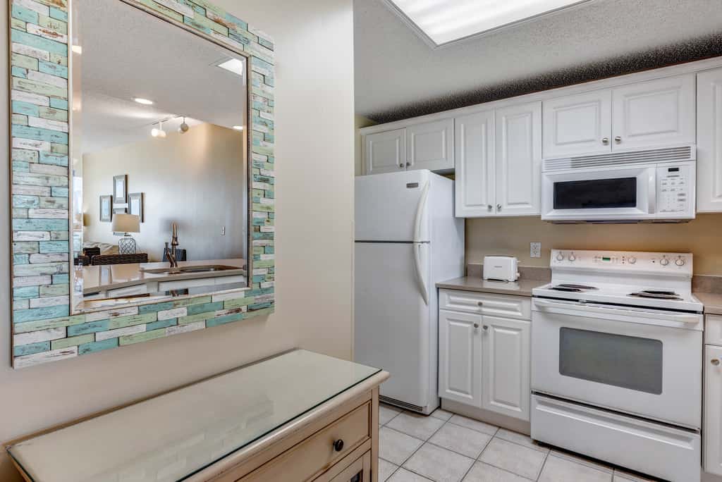 Stunning, waterfront home with Gulf views, pool & fitness room access