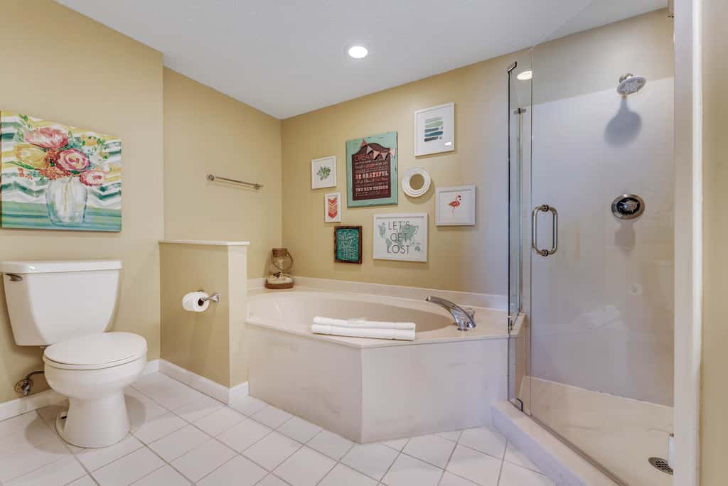 Stunning, waterfront home with Gulf views, pool & fitness room access