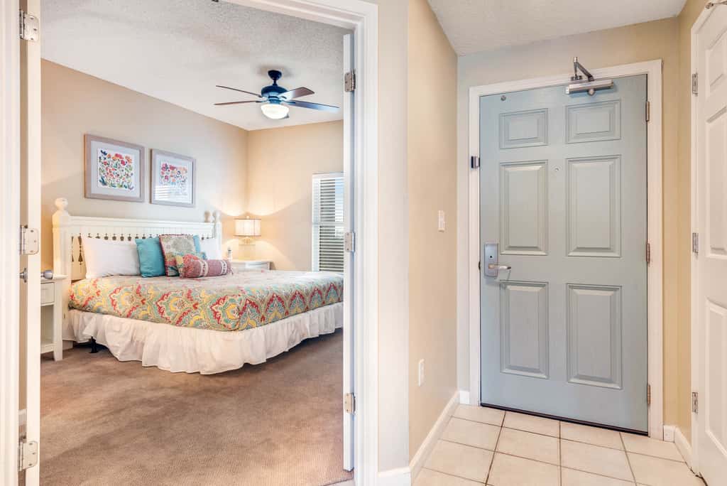 Stunning, waterfront home with Gulf views, pool & fitness room access