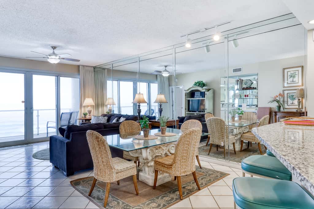 Elegantly-appointed condo at the beach with Gulf views & pool