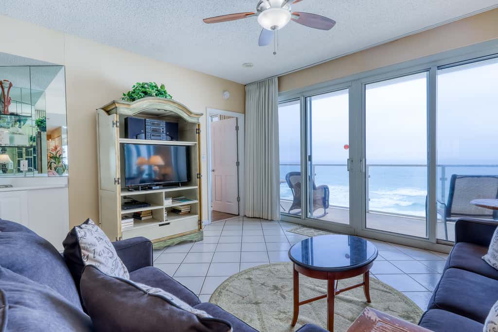 Elegantly-appointed condo at the beach with Gulf views & pool
