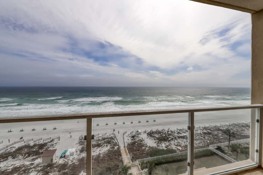 Elegantly-appointed condo at the beach with Gulf views & pool
