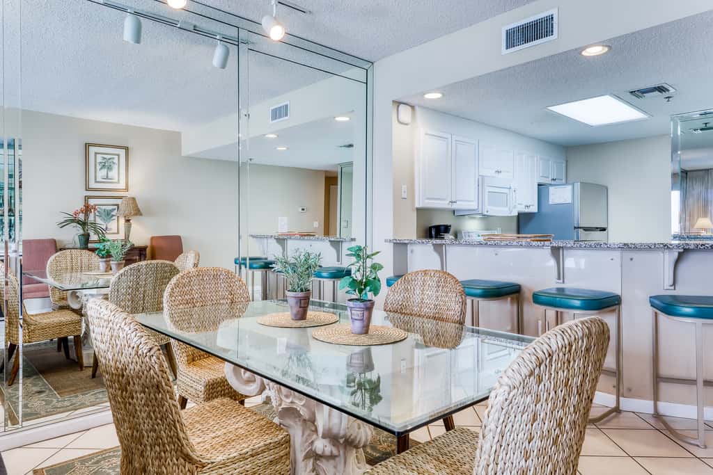 Elegantly-appointed condo at the beach with Gulf views & pool