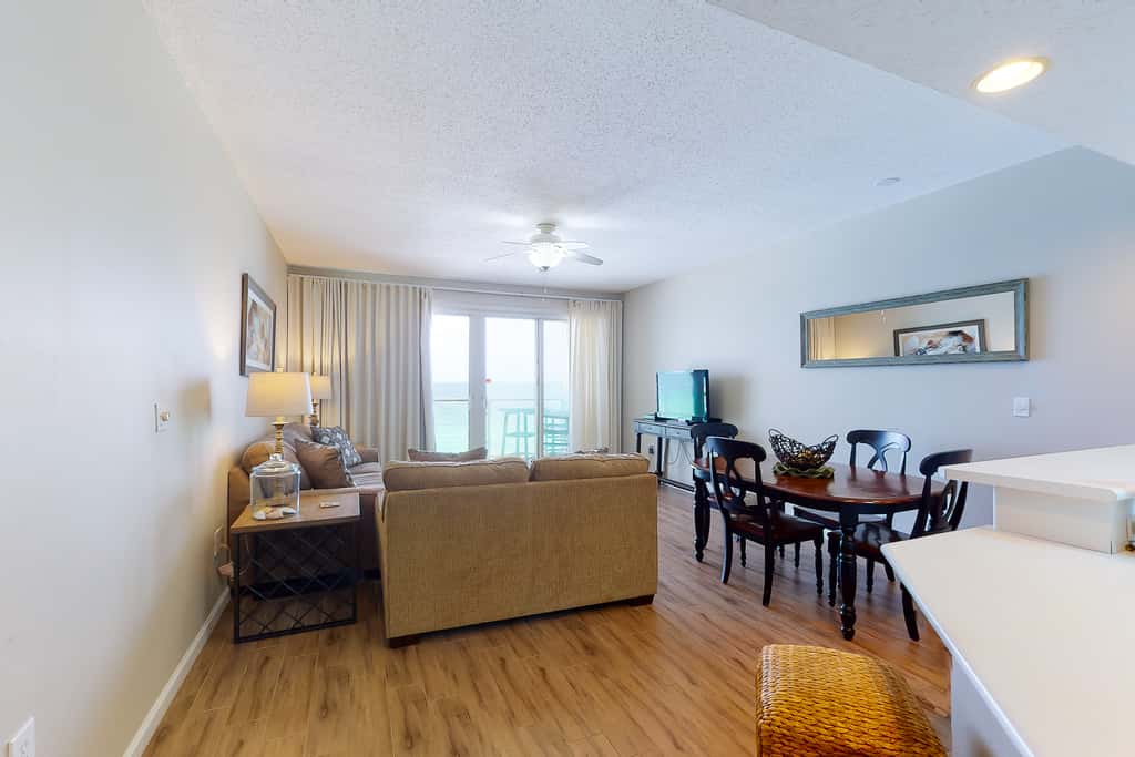Gorgeous beach view home with balcony, pool & fitness room