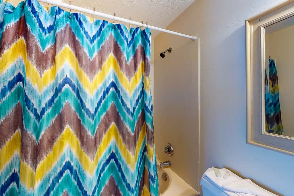 Gorgeous beach view home with balcony, pool & fitness room
