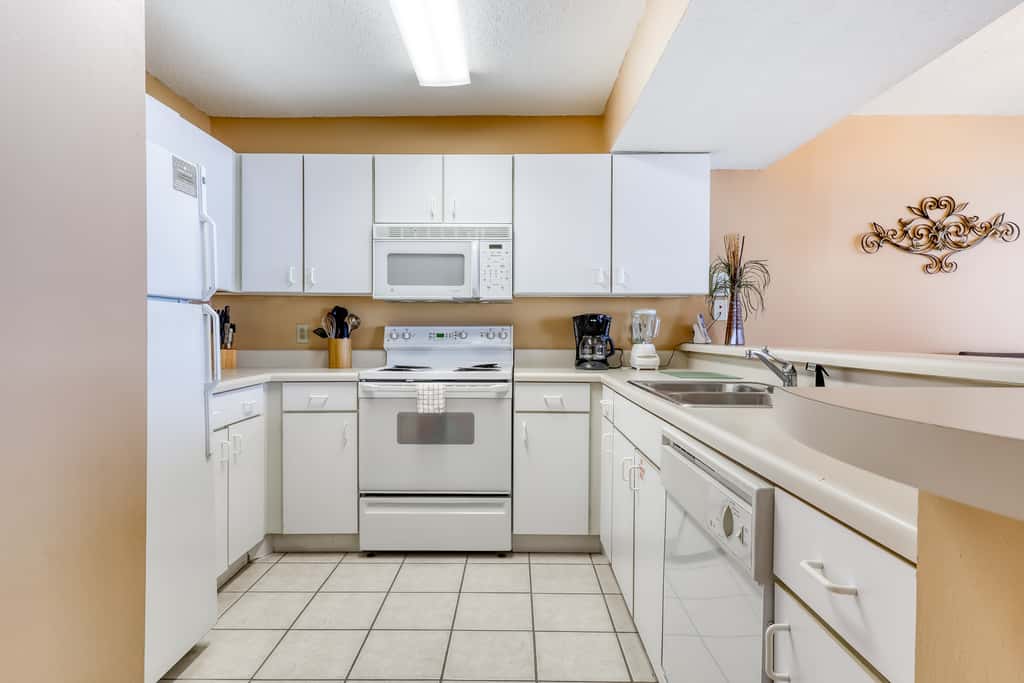 20th-story condo in Pelican Beach Resort with Gulf views