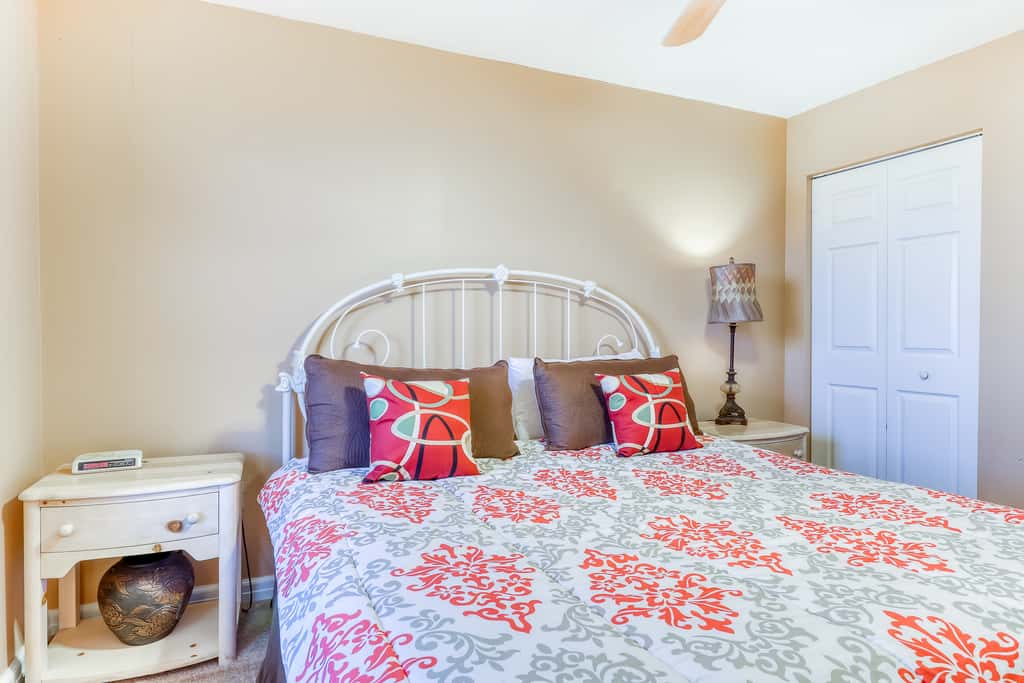 20th-story condo in Pelican Beach Resort with Gulf views