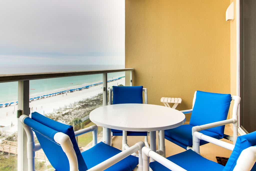 Amazing Gulf view from this cozy condo with pool, gym & beach access