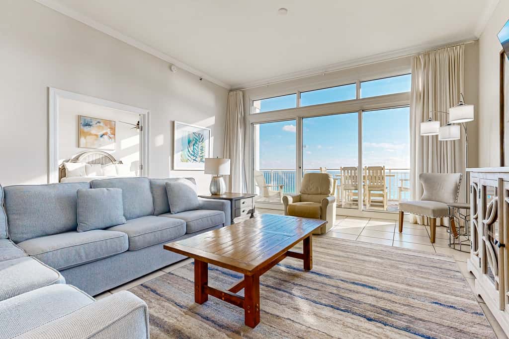 Beachfront condo w private balcony, Gulf views & on-site shared amenities