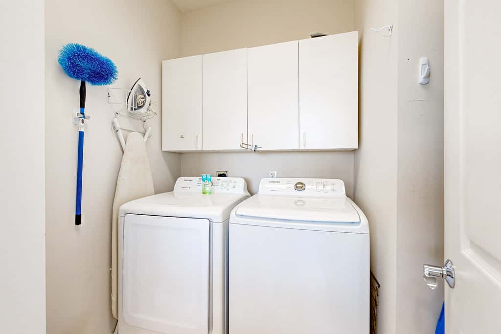 Beachfront condo w private balcony, Gulf views & on-site shared amenities