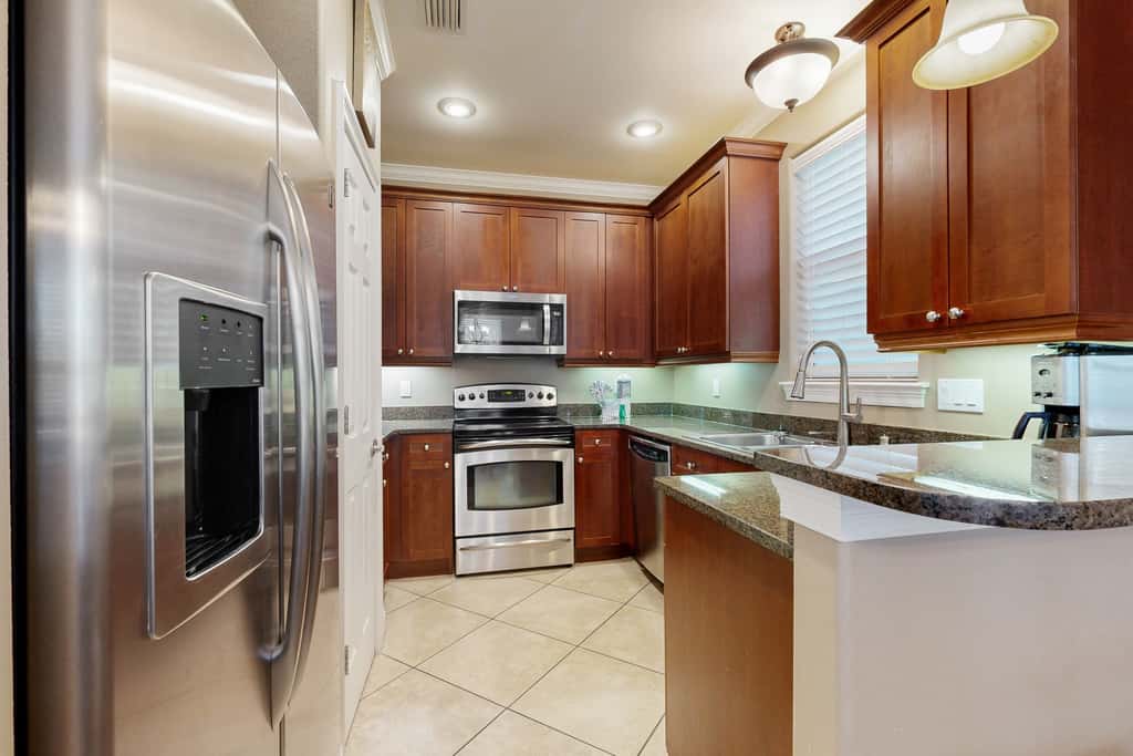 Nautical home in gated community with pool, hot tub & beach access