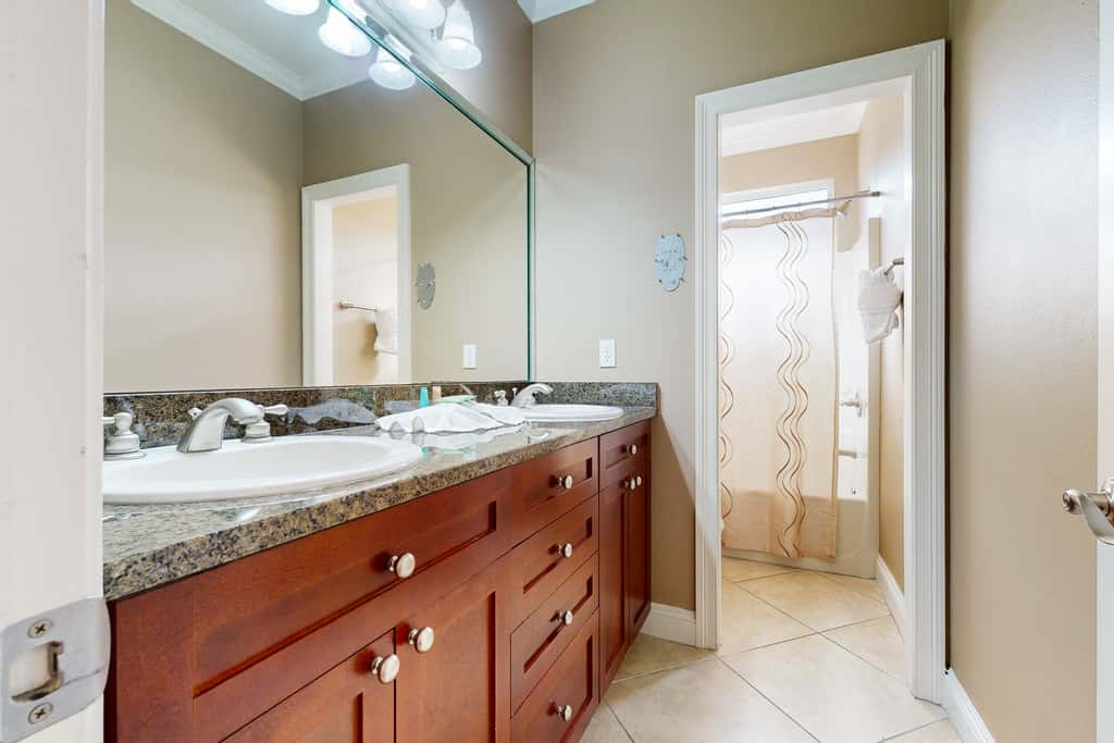Nautical home in gated community with pool, hot tub & beach access