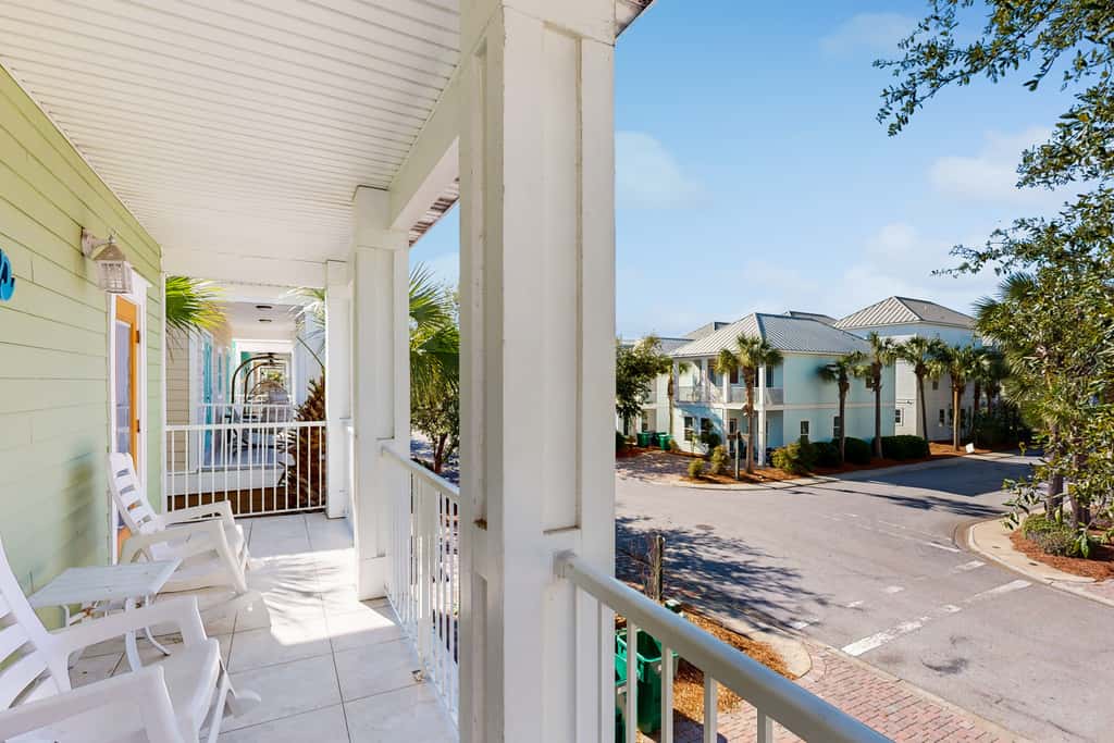Nautical home in gated community with pool, hot tub & beach access