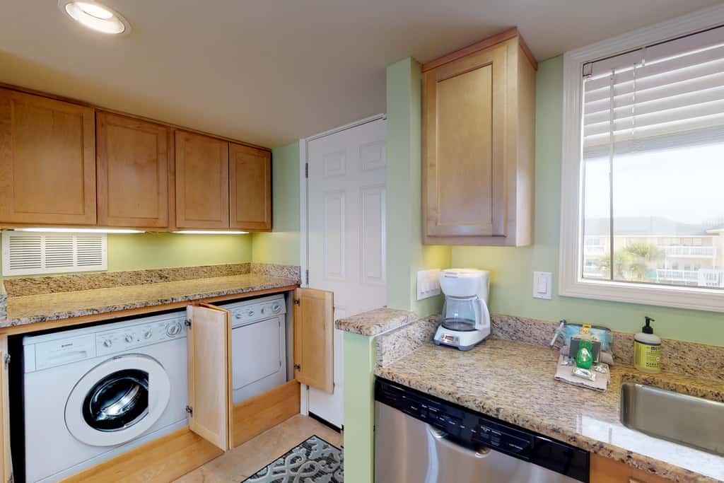 Beachfront condo with shared pool, hot tub, & fitness center plus beach access