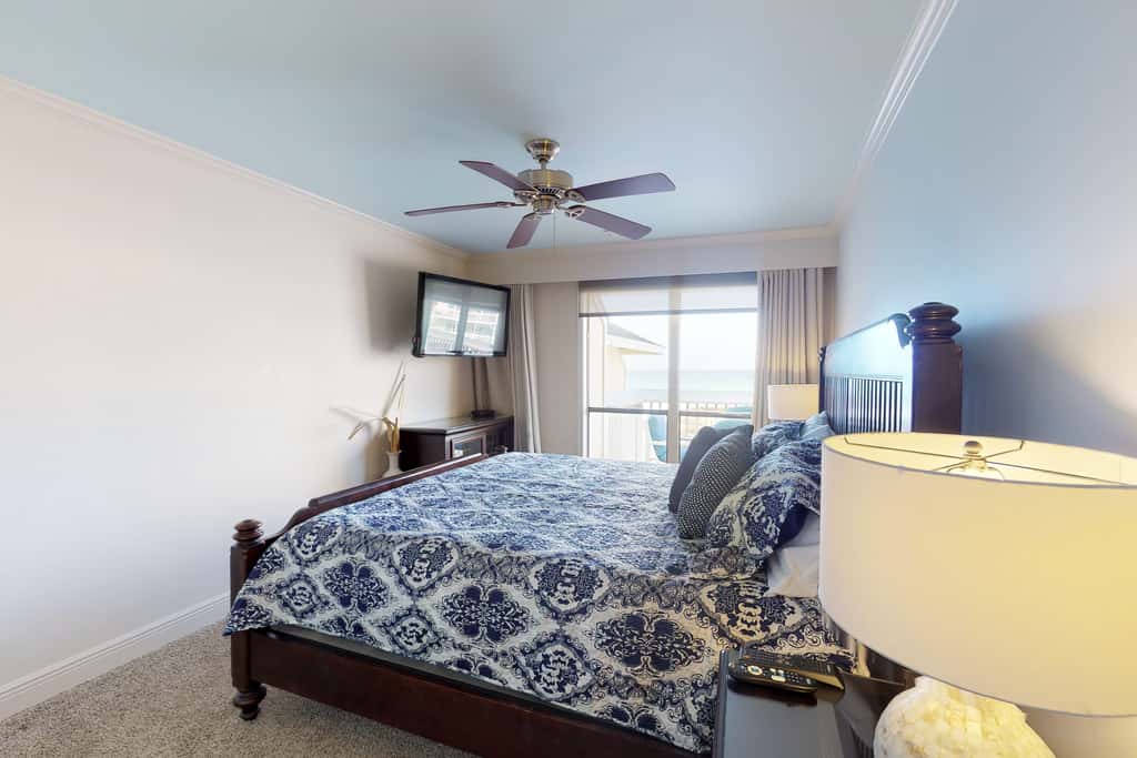 Beachfront condo with shared pool, hot tub, & fitness center plus beach access