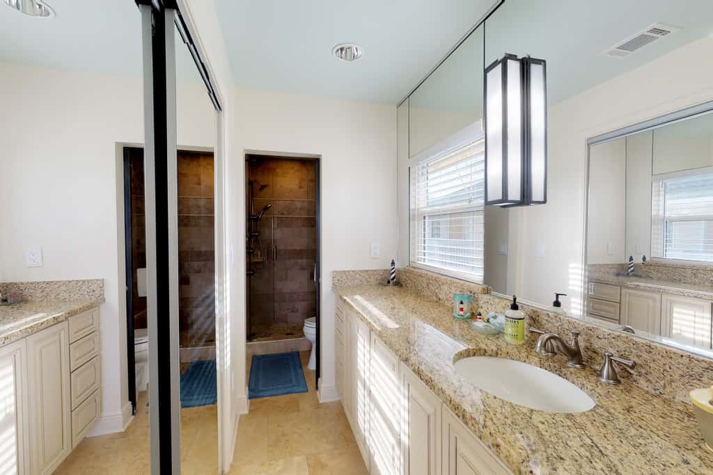 Beachfront condo with shared pool, hot tub, & fitness center plus beach access