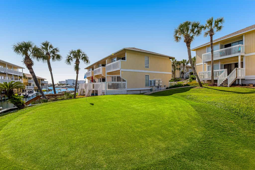 Beachfront condo with shared pool, hot tub, & fitness center plus beach access