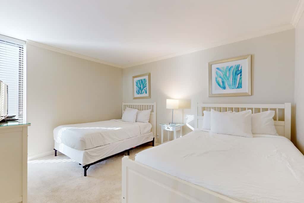 Emerald Towers 0506