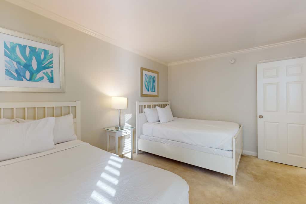 Emerald Towers 0506