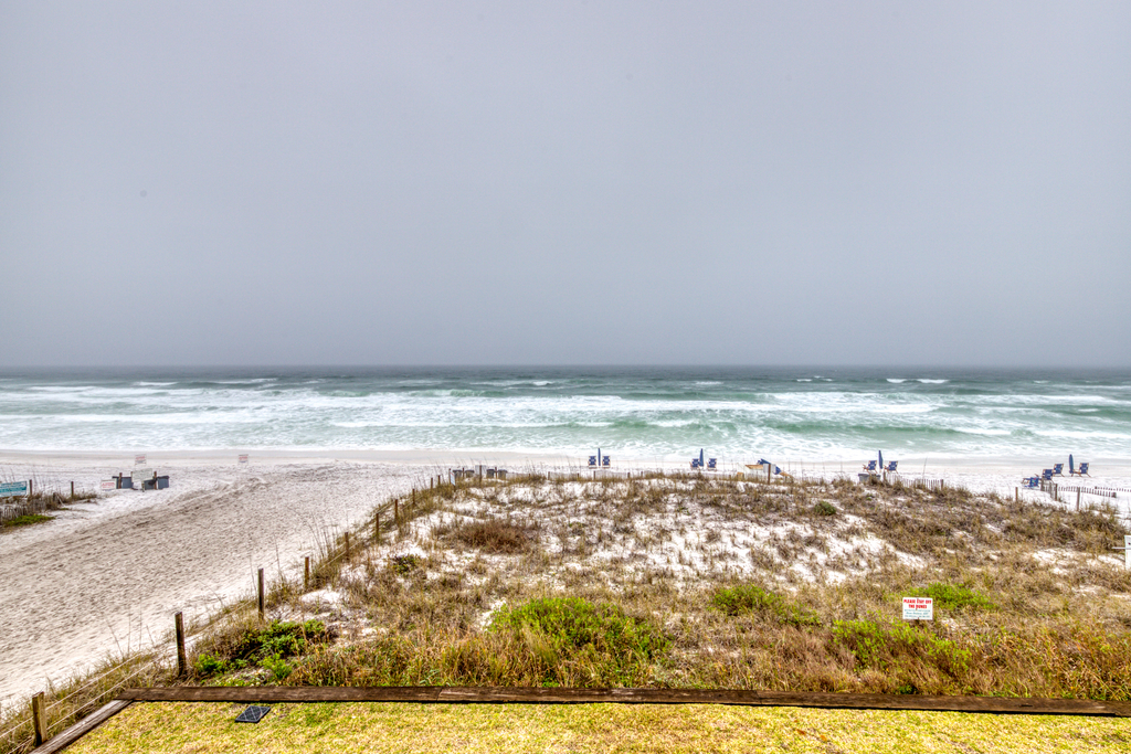 Second Floor Condo Many Amenities, Beach Access, Beach Equipment Included